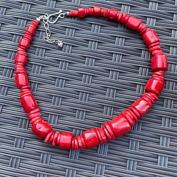 JAY KING RED BAMBOO CORAL BEADED CHUNKY NECKLACE - Picture 1 of 10